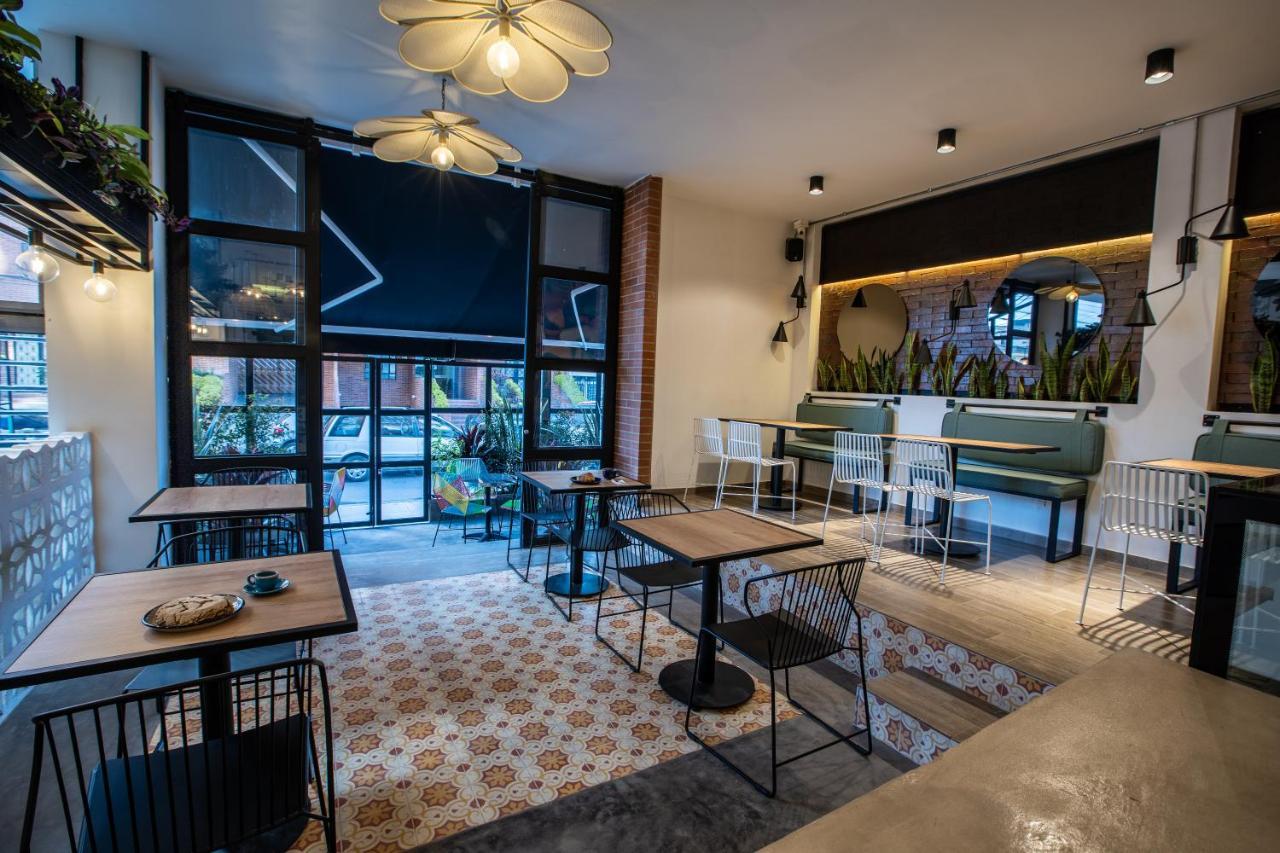 103 Wonderful House Aparthotel